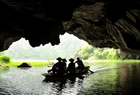 Puur Vietnam reis Ninh Binh grotten Puur Vietnam reis Ninh Binh grotten