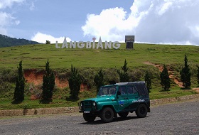Vietnam Dalat Trekking bouwsteen iki Travels Langbiang Jeep Vietnam Dalat Trekking bouwsteen iki Travels Langbiang Jeep